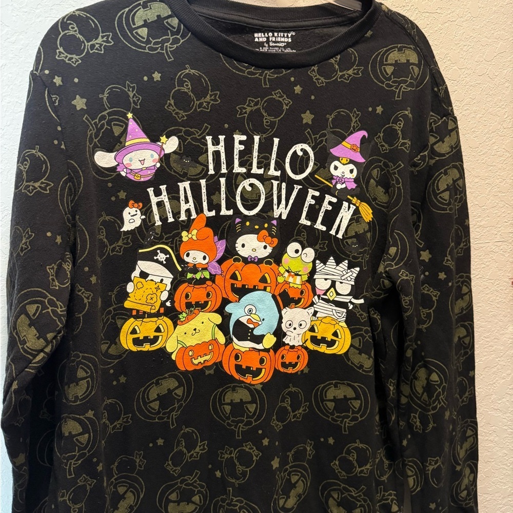 Hello Kitty and Friends Hello Halloween Sweatshirt Crew neck Size L